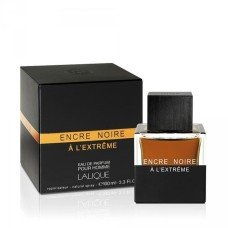 Encre Noir À L'Extrême